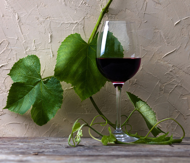 glass with red wine - Foto, Bild