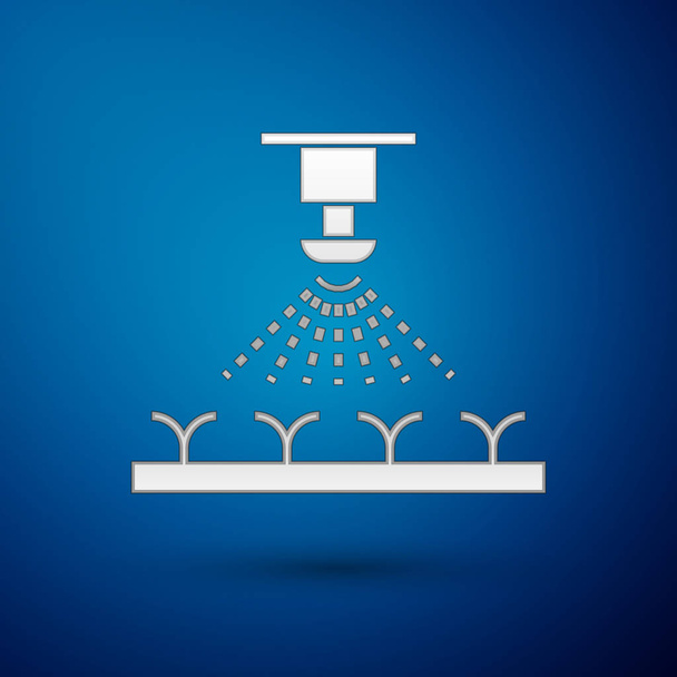 silberne automatische Bewässerungsregner Symbol isoliert auf blauem Hintergrund. Bewässerungsanlagen. Gartenelement. Spritzpistolen-Symbol. Vektorillustration - Vektor, Bild