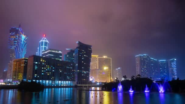 Macau ostrov osvětlené cityscape panorama v noci 4k timelapse záběry porcelánu - Záběry, video