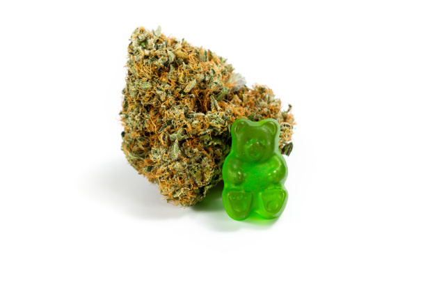 marihuana eetbare over Wit  - Foto, afbeelding