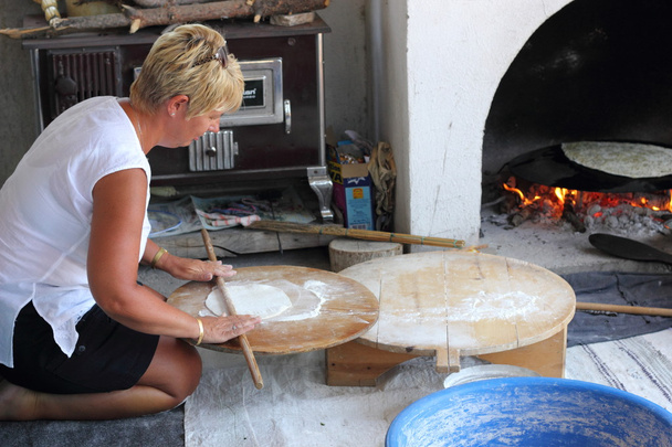 geleneksel Türk ekmek yapımında - Fotoğraf, Görsel