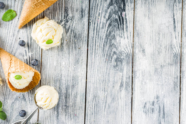 çilek vanilyalı dondurma - Fotoğraf, Görsel