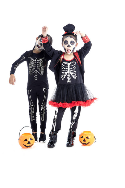 Asiatique enfants avec visage peinture et Halloween costumes
 - Photo, image