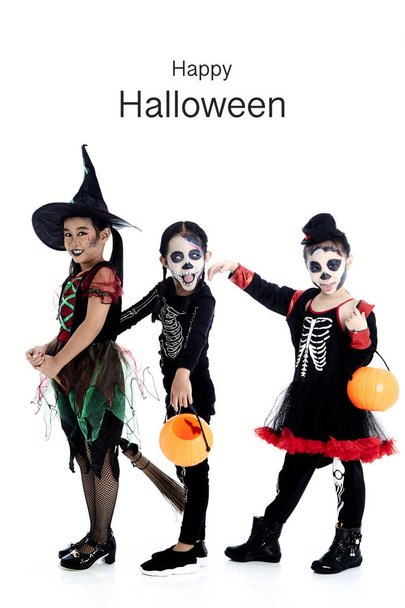 Impreza Halloween z azjatyckimi dziećmi grupy - Zdjęcie, obraz