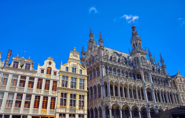 Edificios y arquitectura en la Grand Place, o Grote Markt, la plaza central de Bruselas, Bélgica
. - Foto, Imagen