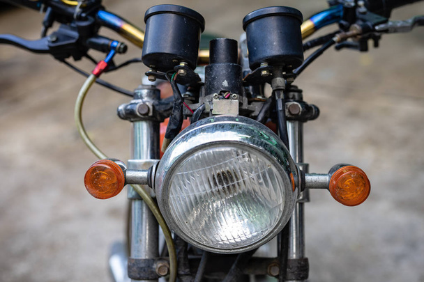 古い80年代のオートバイのエンジンイメージ - 写真・画像