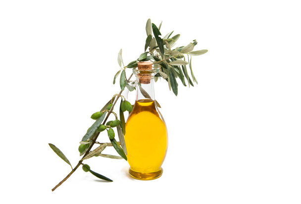 olive oil isolated  - Фото, изображение