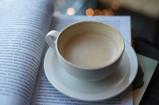 hot cup of coffee with milk on table - Zdjęcie, obraz