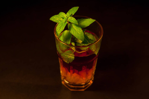  Летний содовый напиток тропический
 - Фото, изображение