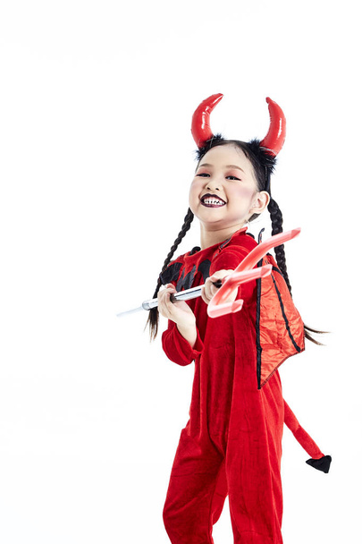 дівчина в вишуканій сукні Хеллоуїна диявол
 - Фото, зображення
