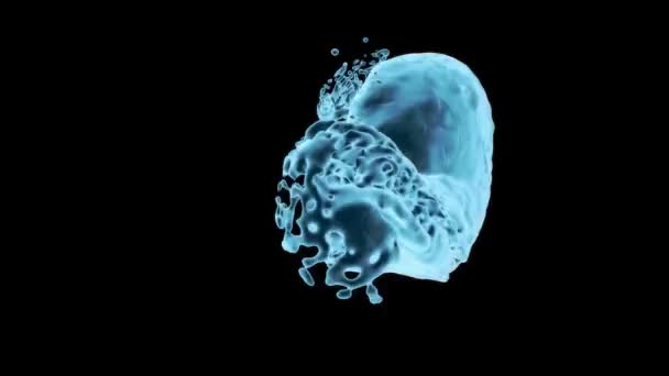 Licht blauwe gloeiende vloeistof spatten abstract en blijft roteren, geïsoleerd op zwarte achtergrond - Video