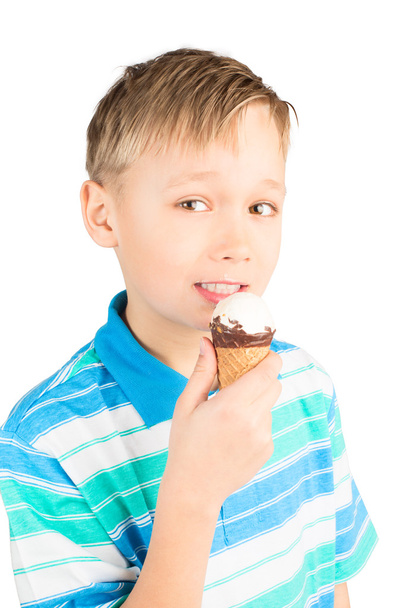 Young Boy Eating Ice Cream - 写真・画像