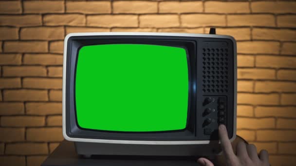 Wideo włączania retro TV - Materiał filmowy, wideo