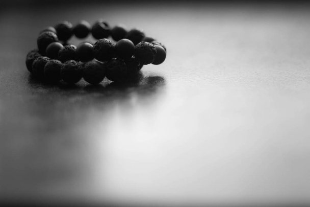 Krásné černobílé lávové náramky - Fotografie, Obrázek
