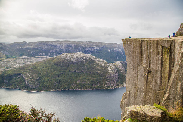 Norveç'te Stavenger minber kaya manzarası - Fotoğraf, Görsel