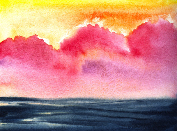 カラフルな手描きの海景。柔らかいピンクとライラックのグラデーションを持つ燃えるようなオーロラの夕日は、ストライプの表面と暗い滑らかな水の上にふわふわの雲のグラデーション。紙の質感に抽象的な水彩画のイラスト. - 写真・画像