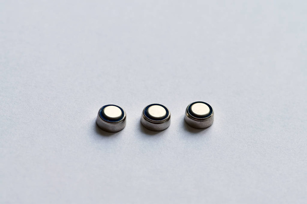 Celda de monedas, celda de botón o batería de reloj AG3, SR41, LR41
 - Foto, imagen