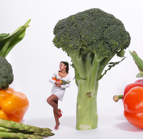 Frau und Gemüse - Foto, Bild