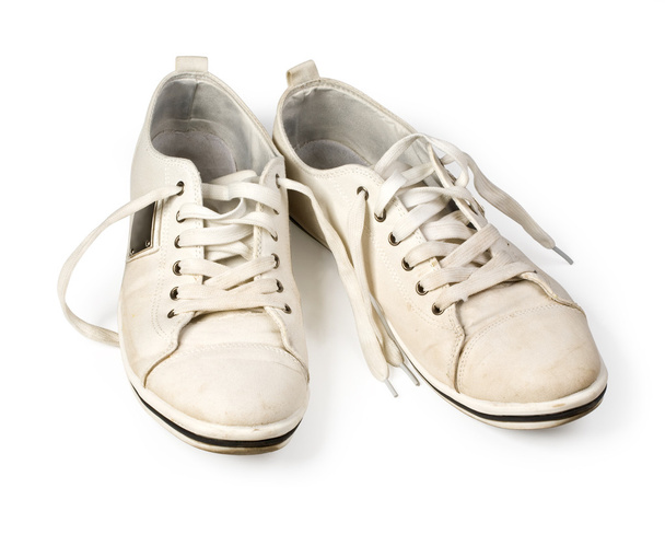 kirli beyaz ayakkabı - Fotoğraf, Görsel