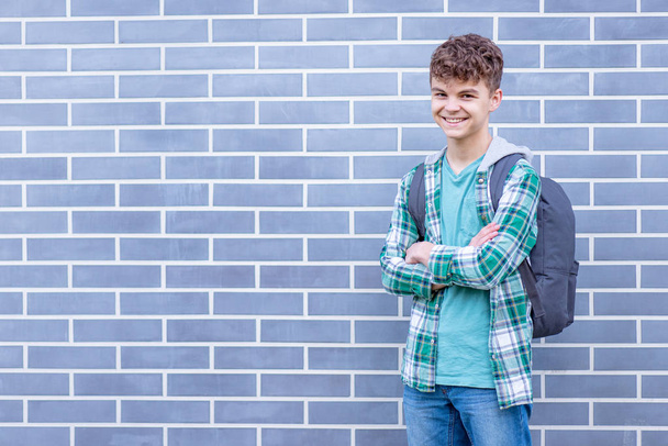 Teen boy back to school - Foto, Imagen