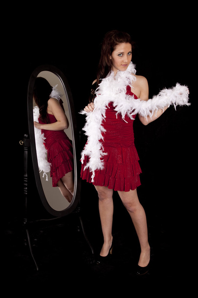 Woman red dress boa mirror - Φωτογραφία, εικόνα