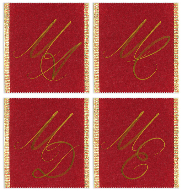 Raccolta di disegni di monogrammi tessili su un nastro. MA, MC, MD, ME
 - Foto, immagini
