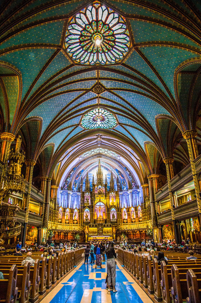 Notre Damen katedraali Montrealissa Kanadassa
 - Valokuva, kuva