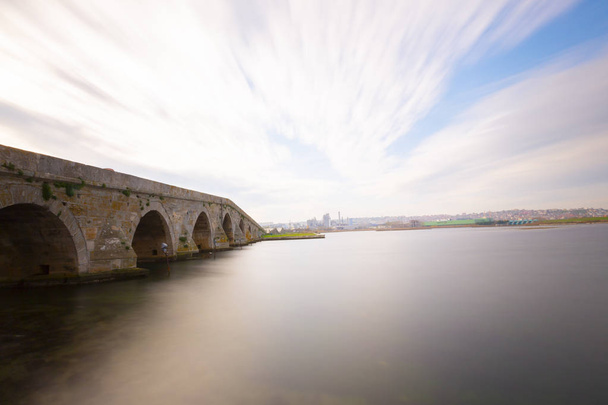 Kanuni Sultan Suleyman Bridge, Buyukcekmece, Stambuł, Turcja. - Zdjęcie, obraz