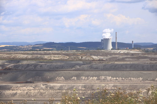 Kopalnia węgla brunatnego w pobliżu Ledvice/Bilina w Czechach - Zdjęcie, obraz