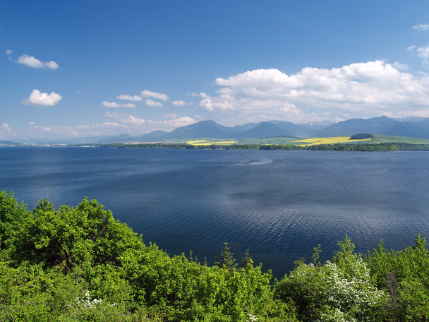 liptovska マラ湖、liptovsky trnovec、krivan - 写真・画像