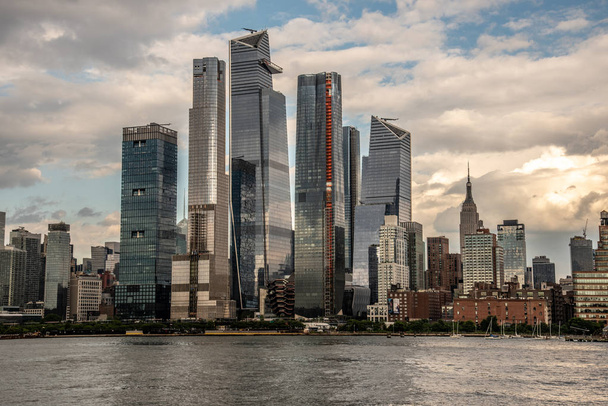 Hudson Yards from a boat in the Hudson River - Foto, imagen