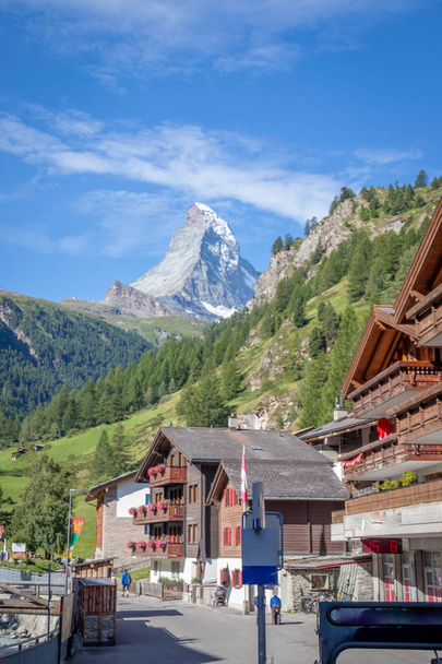 Εικόνες από την πόλη και το βουνό Zermat - Φωτογραφία, εικόνα