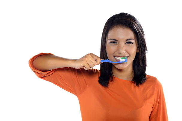 Woman Brushing Her Teeth - Foto, Imagen