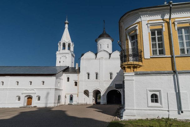Καθεδρικός Ναός της Κοίμησης της Θεοτόκου και άλλοι ναοί της Μονής Κιριίλο-Μπελόντεου, περιοχή Βόλογκντα, Ρωσία - Φωτογραφία, εικόνα