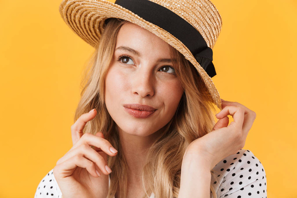 Beautiful young blonde woman wearing summer dress - Foto, Imagen