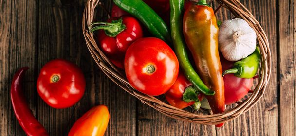Fresh vegetables for making tomato sauce, wooden background, banner - Foto, Imagen