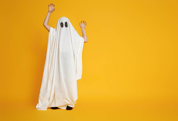 kid in ghost costume - Фото, изображение