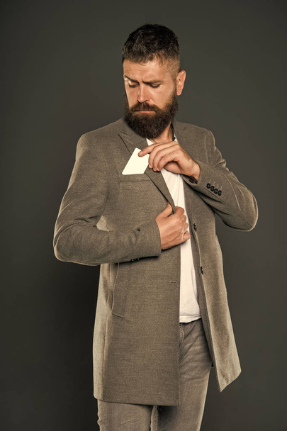 Businessman with credit card. Brutal man with hipster beard. confident businessman in suit. Business fashion and dress code. Bearded man. Male formal fashion. Mature. Earn money easy business tips - Foto, Imagem