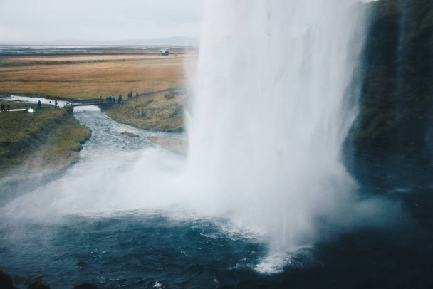 Beautiful scenery of amazing and breathtaking large waterfalls in the wild - Foto, immagini