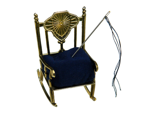 Vintage καρφίτσα μαξιλάρι ως καρέκλα - Φωτογραφία, εικόνα