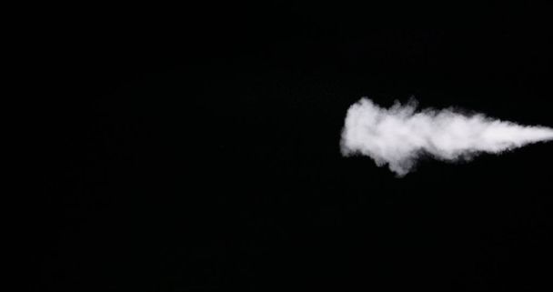 Sentiero fumo bianco isolato su sfondo nero
 - Foto, immagini