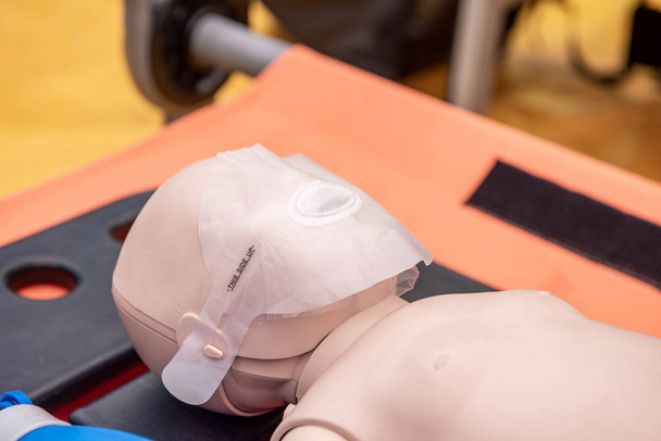 CPR légúti menedzsment képzés orvosi eljárás AED és táska Mas - Fotó, kép