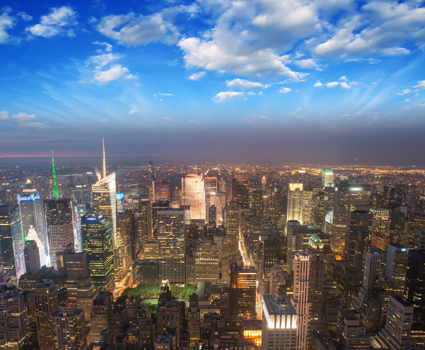 マンハッタン、ニューヨーク。ブライアント ・ パーク、ミッドタウンの壮大なサンセット ビュー - 写真・画像