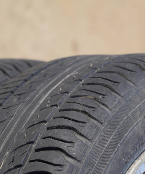 Automobile wheel. Rubber tires. Summer rubber set for the car. W - Φωτογραφία, εικόνα