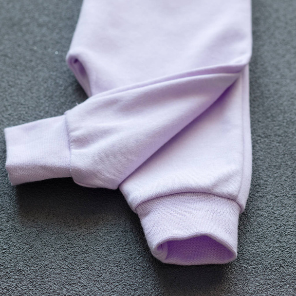 βαμβάκι παντελόνι μωρό κοντινό πλάνο - Φωτογραφία, εικόνα