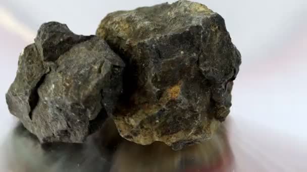 Vitkový klip čedičového kamene pro průmysl                                           - Záběry, video