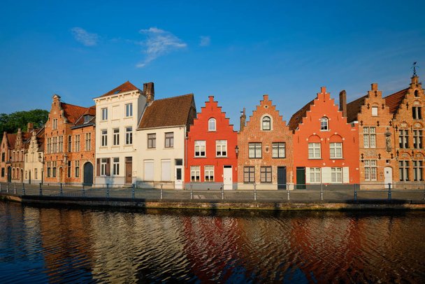 Kanal und alte Häuser. Brügge Brügge, Belgien - Foto, Bild