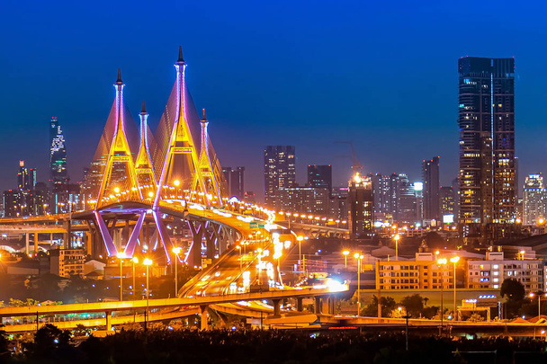 Il ponte Bhumibol (Industrial Ring Road Bridge) (Bangkok, Thai
 - Foto, immagini