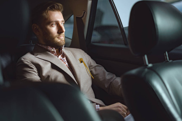 Smart businessman in suit - Photo, Image