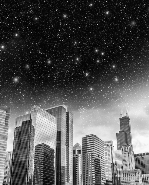 krásný výhled na panorama Chicaga s hvězdnou oblohu - Fotografie, Obrázek